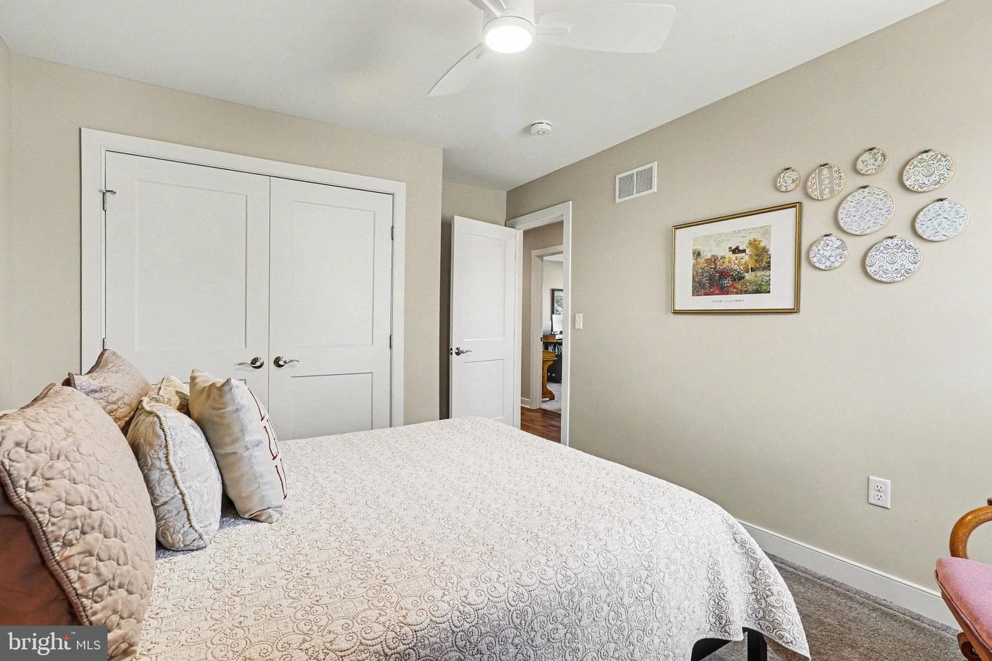 220 Pebble Drive photo 28