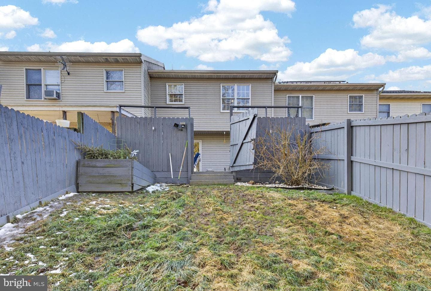 129 Townhouse Lane photo 36