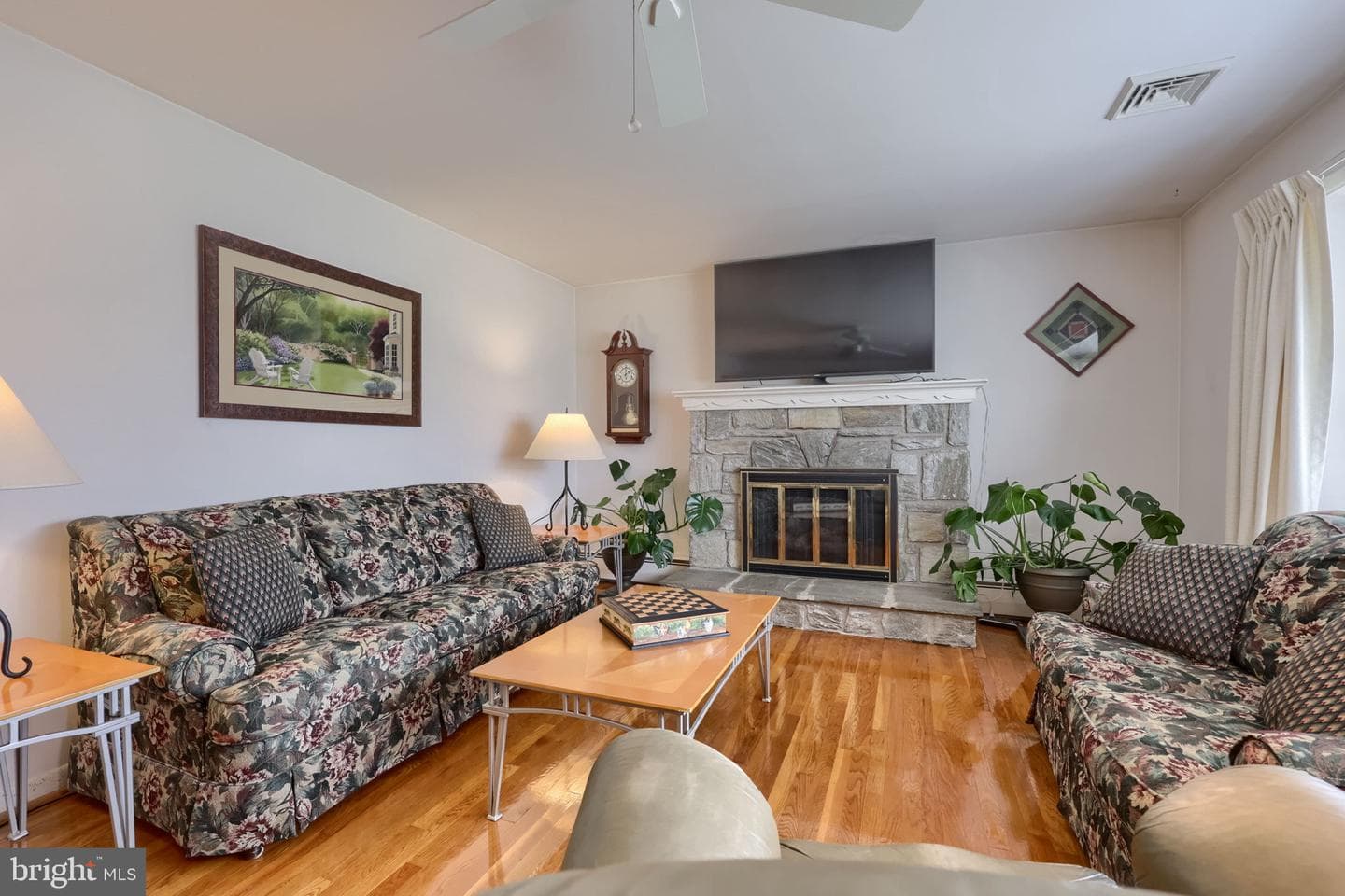 77 Highland Drive photo 10