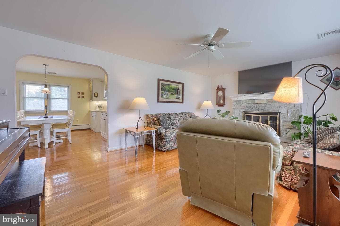 77 Highland Drive photo 11