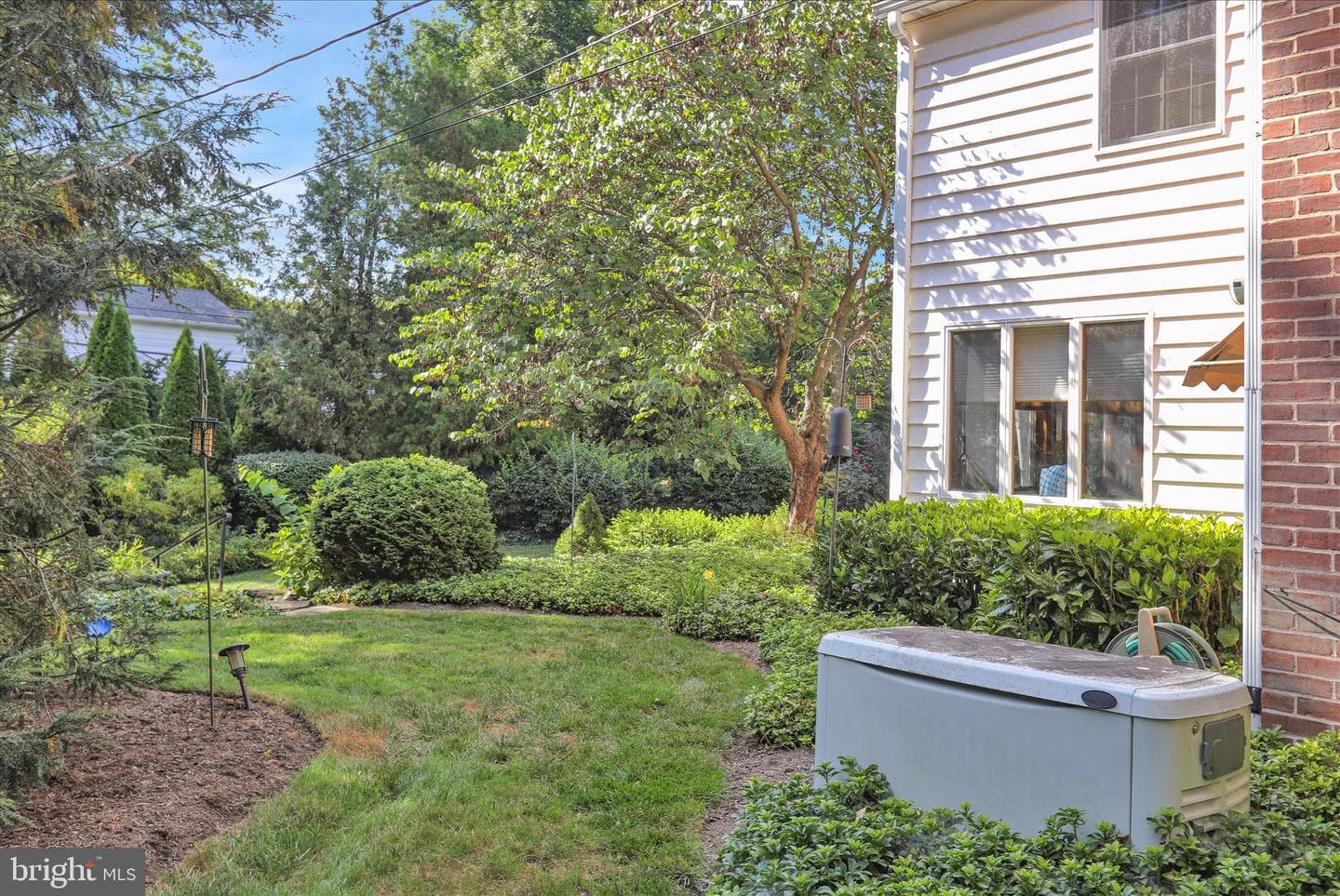 62 Oak Lane photo 17