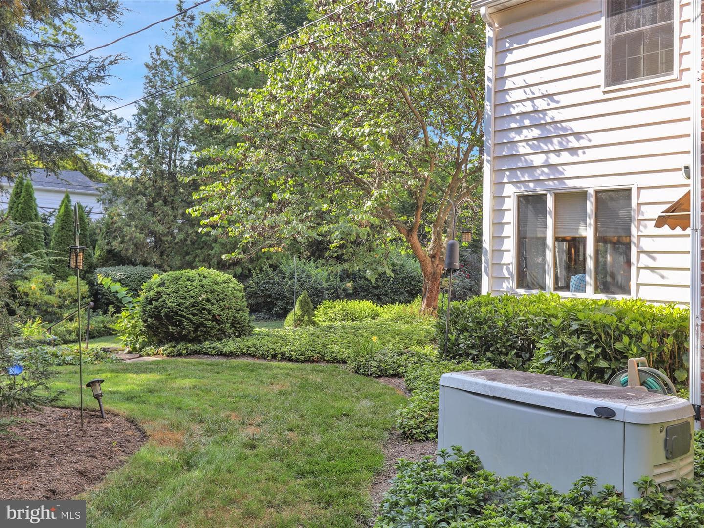 62 Oak Lane photo 4