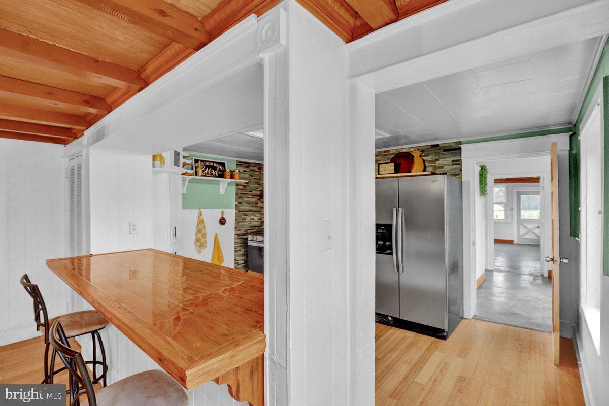 647 S Franklin Street photo 13