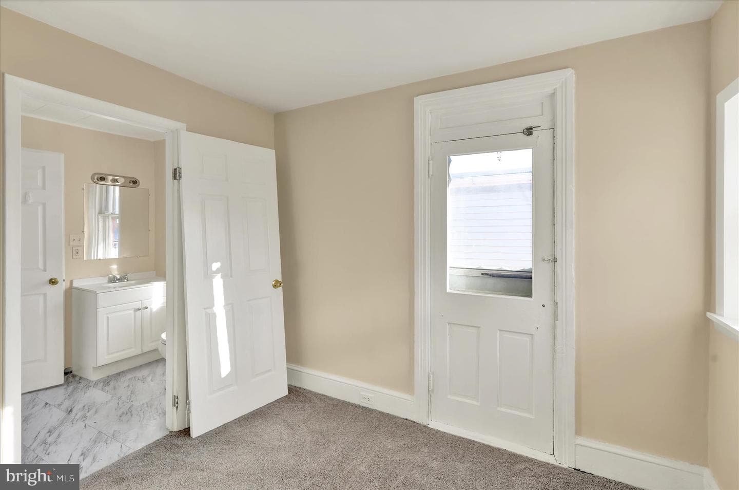 832 Houston Street photo 15