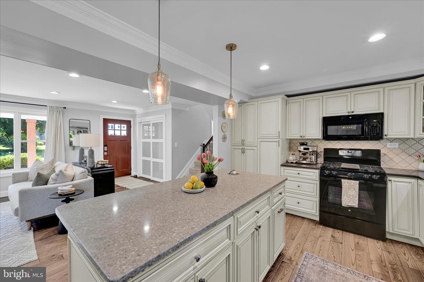 1842 Longview Drive photo 13