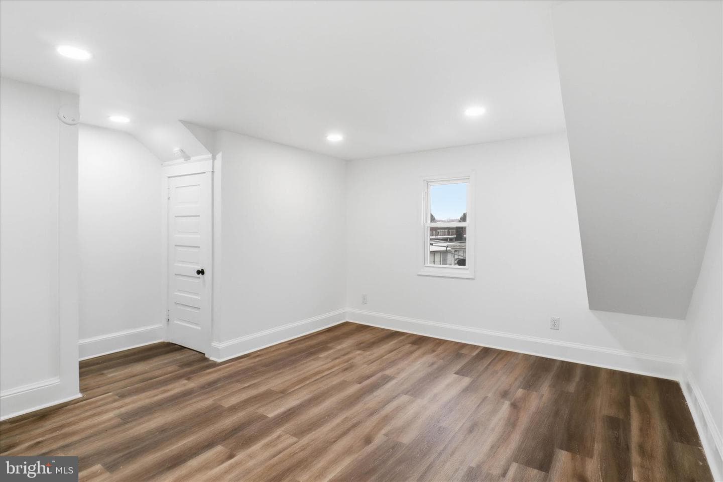 932 N Plum Street photo 20