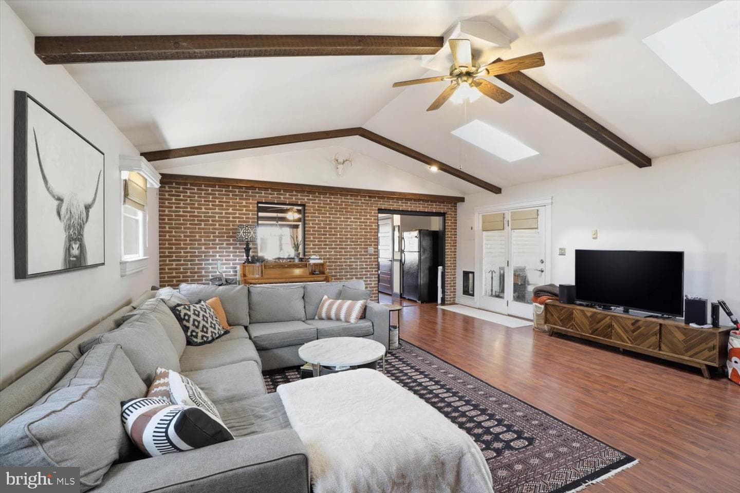 1424 E Newport Road photo 3