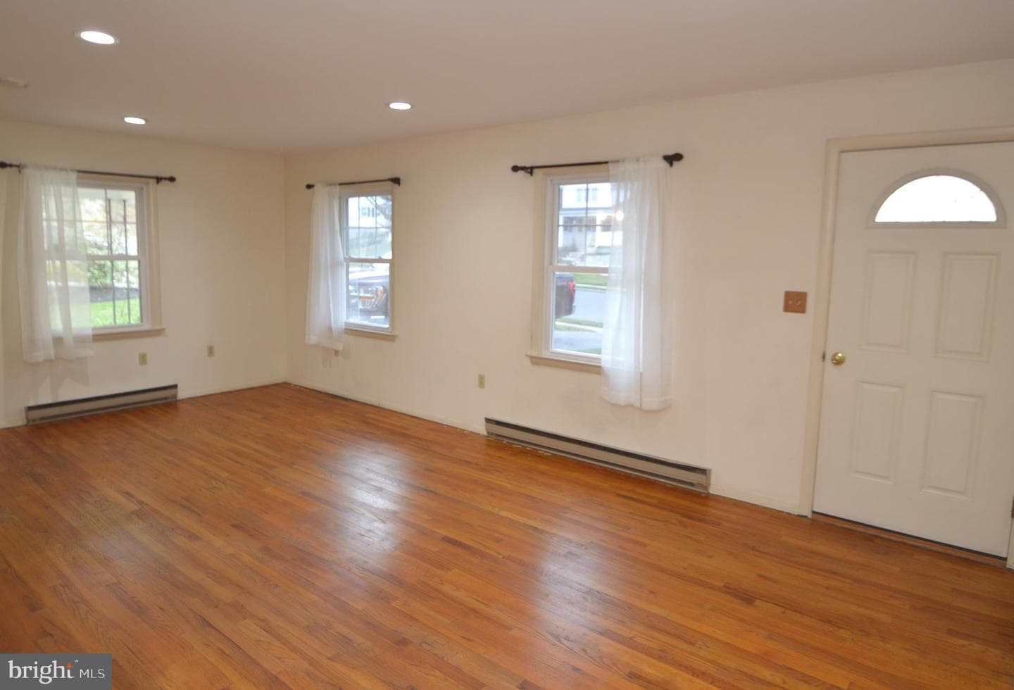401 Lemon Street photo 12
