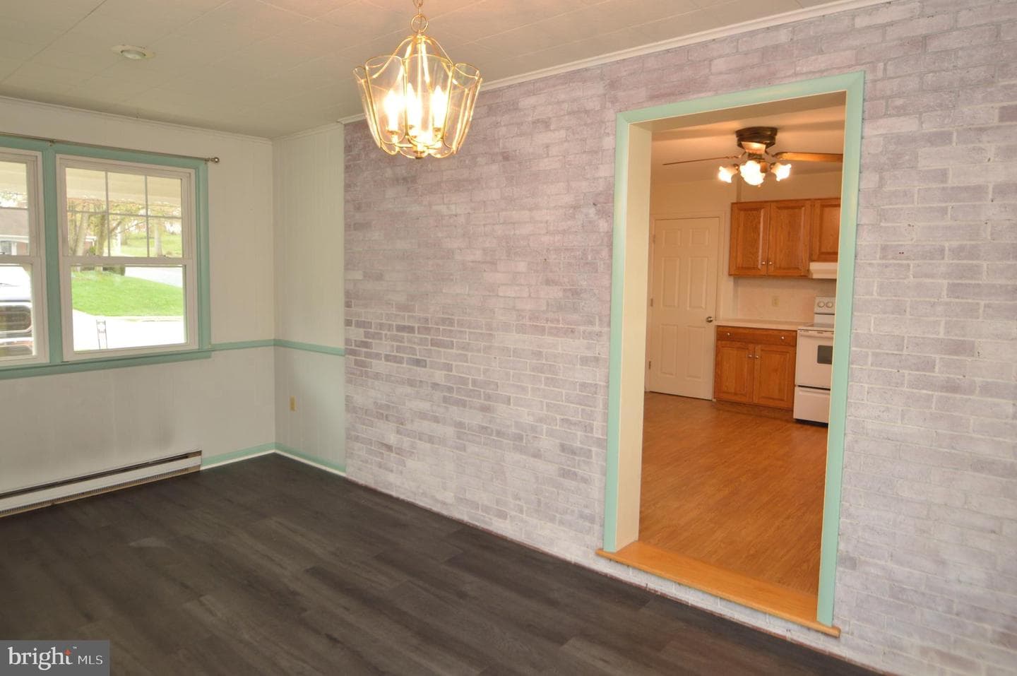 401 Lemon Street photo 16