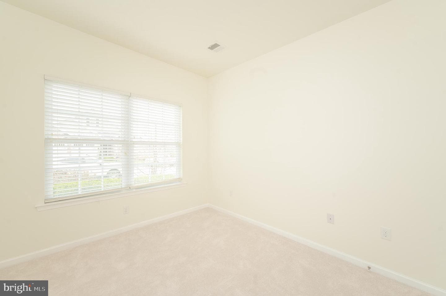 631 Thoreau Drive photo 23
