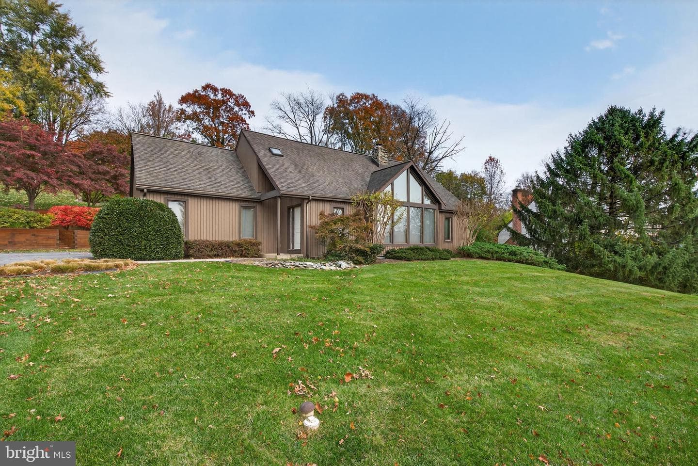 1049 Signal Hill Lane Lane