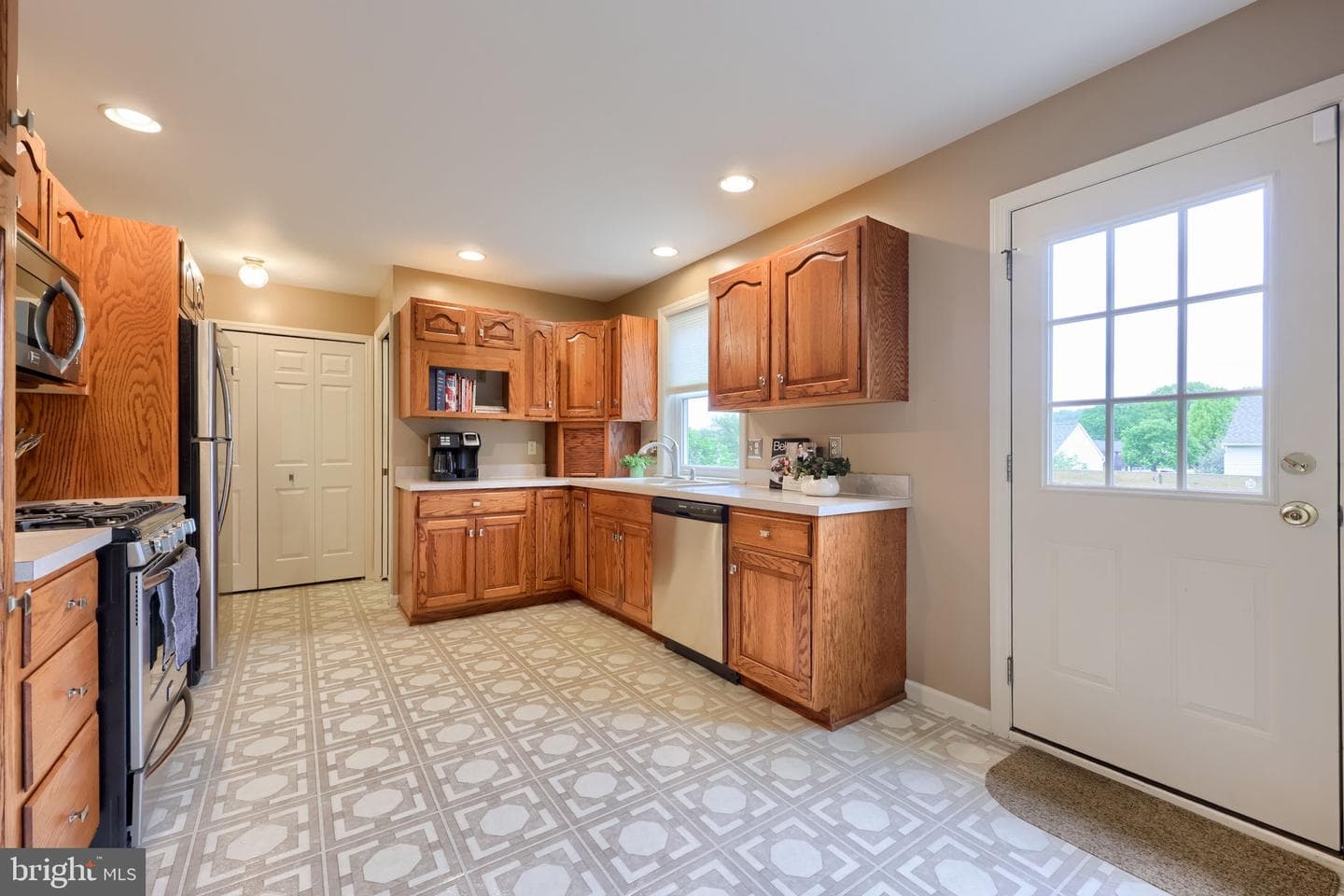 3949 Birchwood Lane photo 13