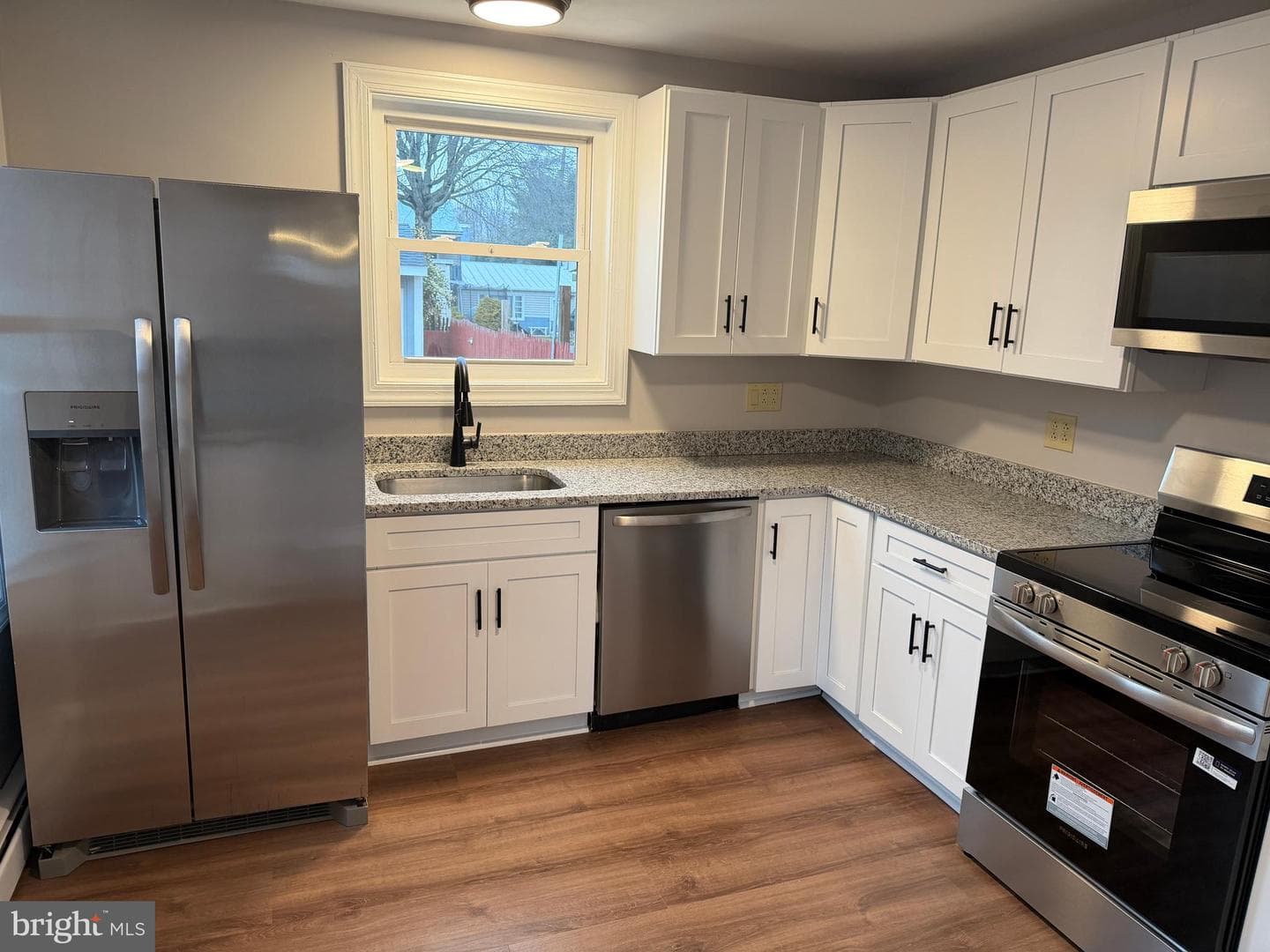 601 Manor Street photo 11