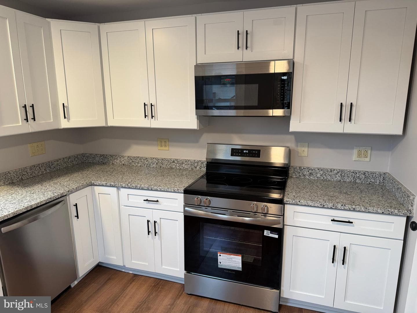 601 Manor Street photo 12
