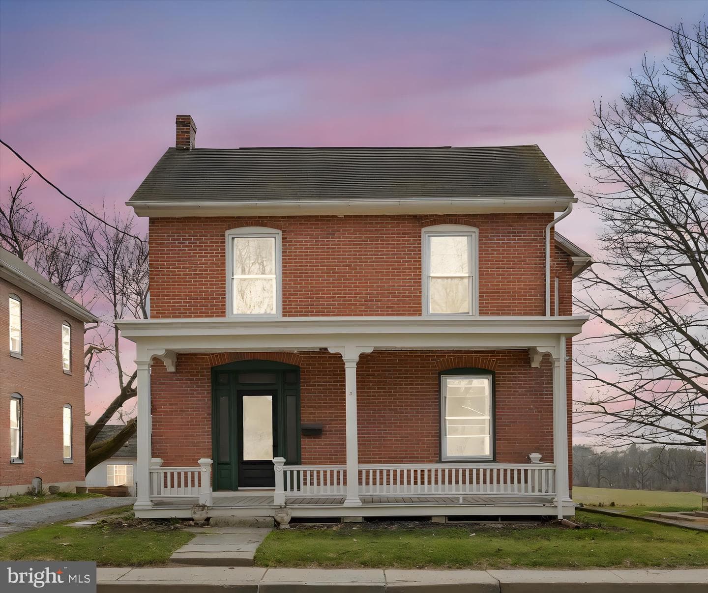 2132 Main Street photo 2