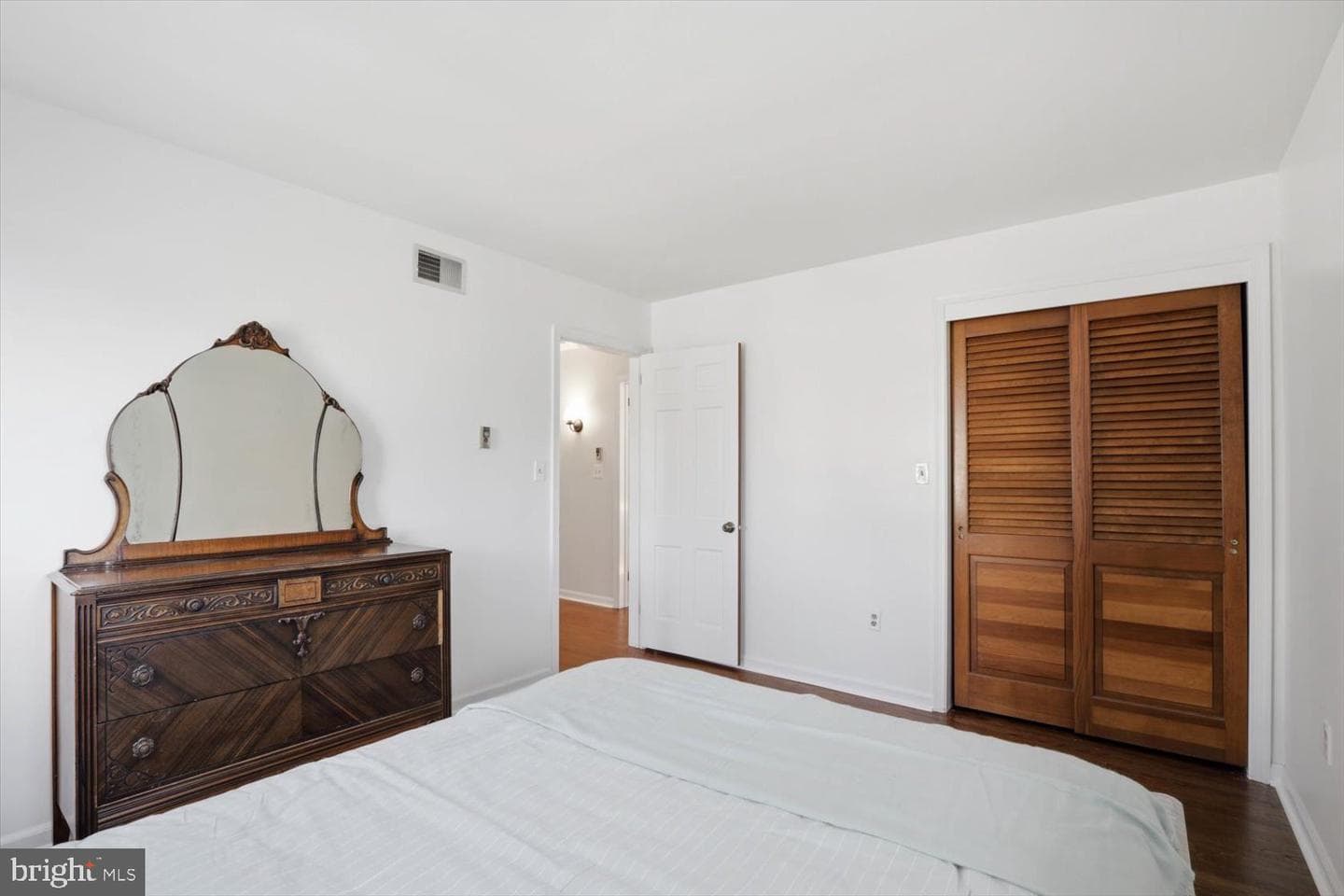 325 Balmer Road photo 19