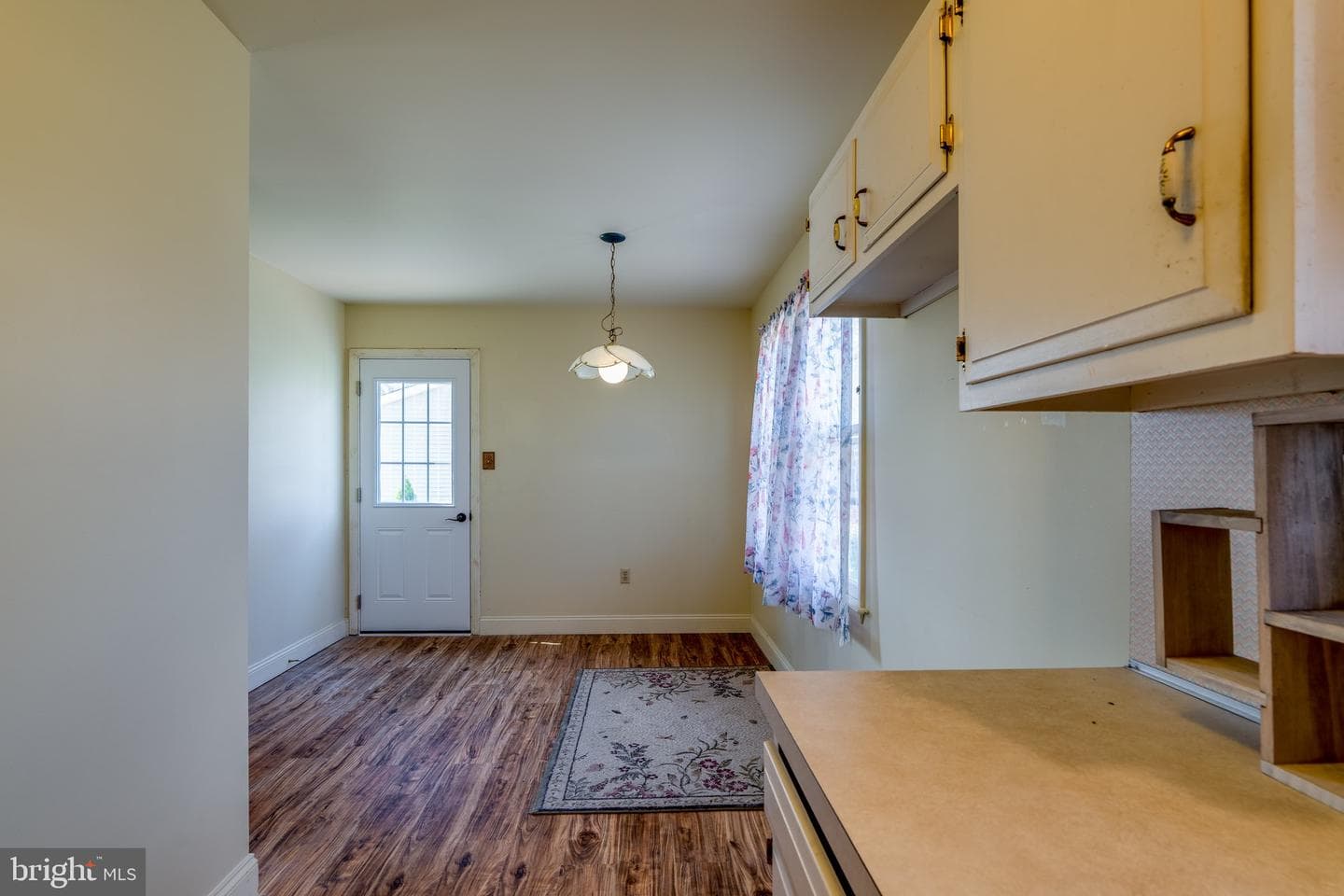 533 Martin Avenue photo 15