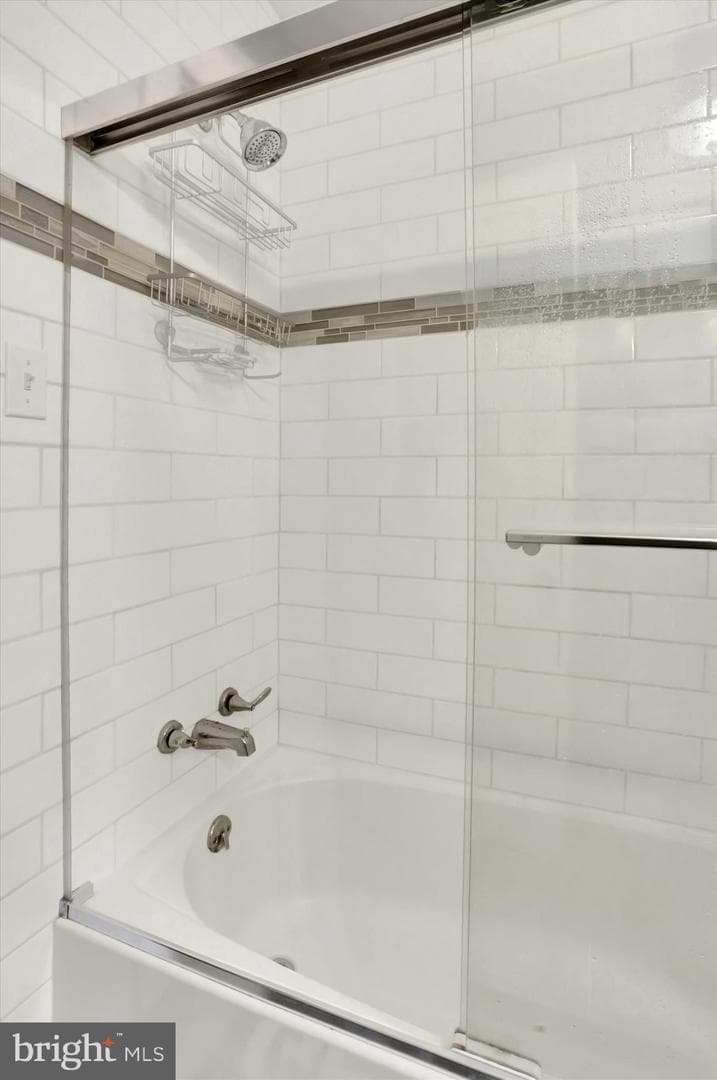 1028 W Clay Street photo 22