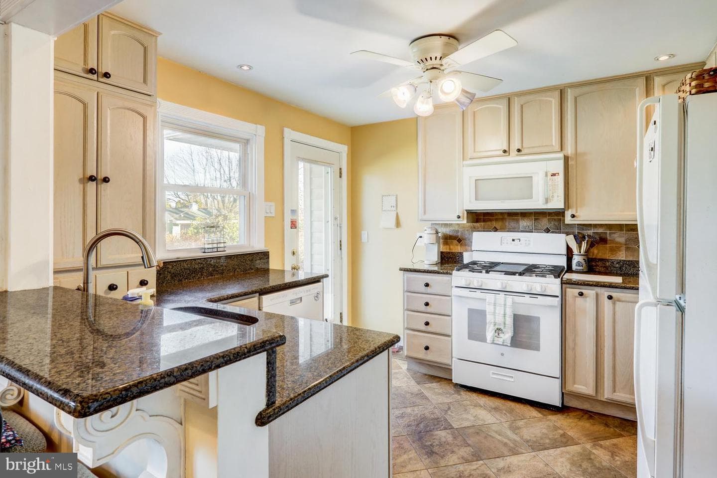 341 Maxson Road photo 8