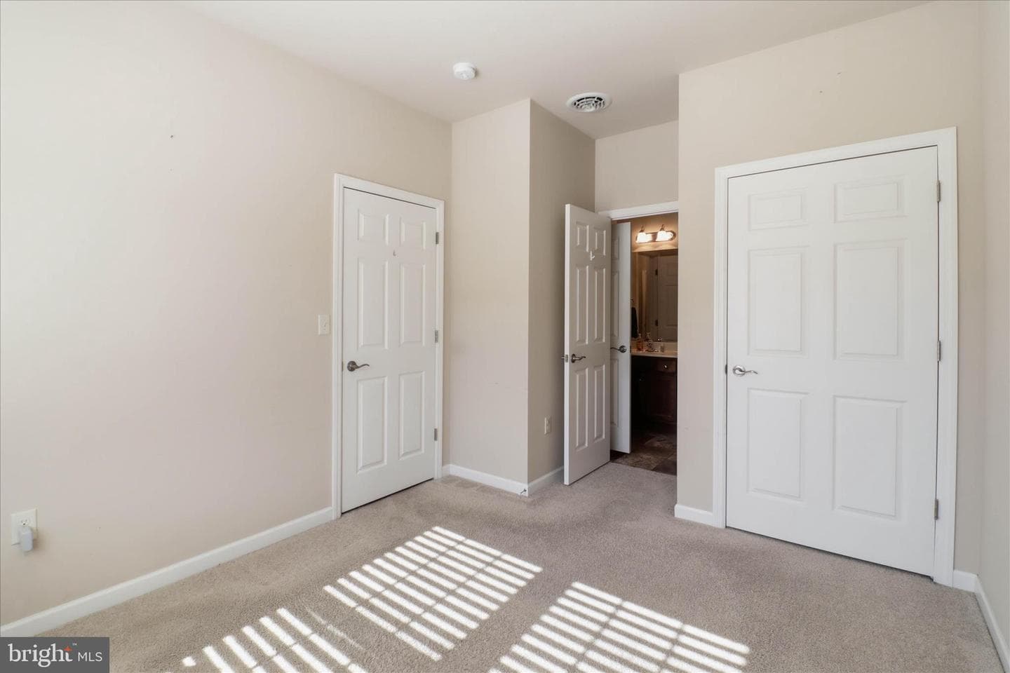 1237 Cantebury Drive photo 8