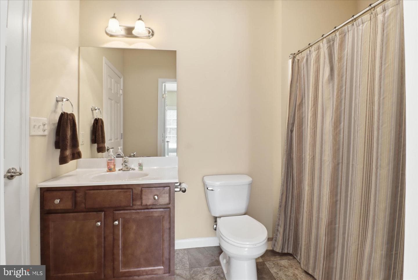 1237 Cantebury Drive photo 9
