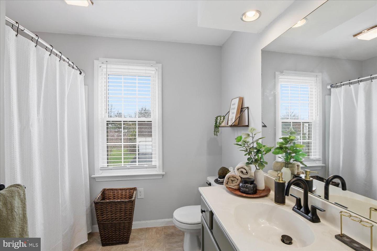 1829 Krystle Drive photo 24