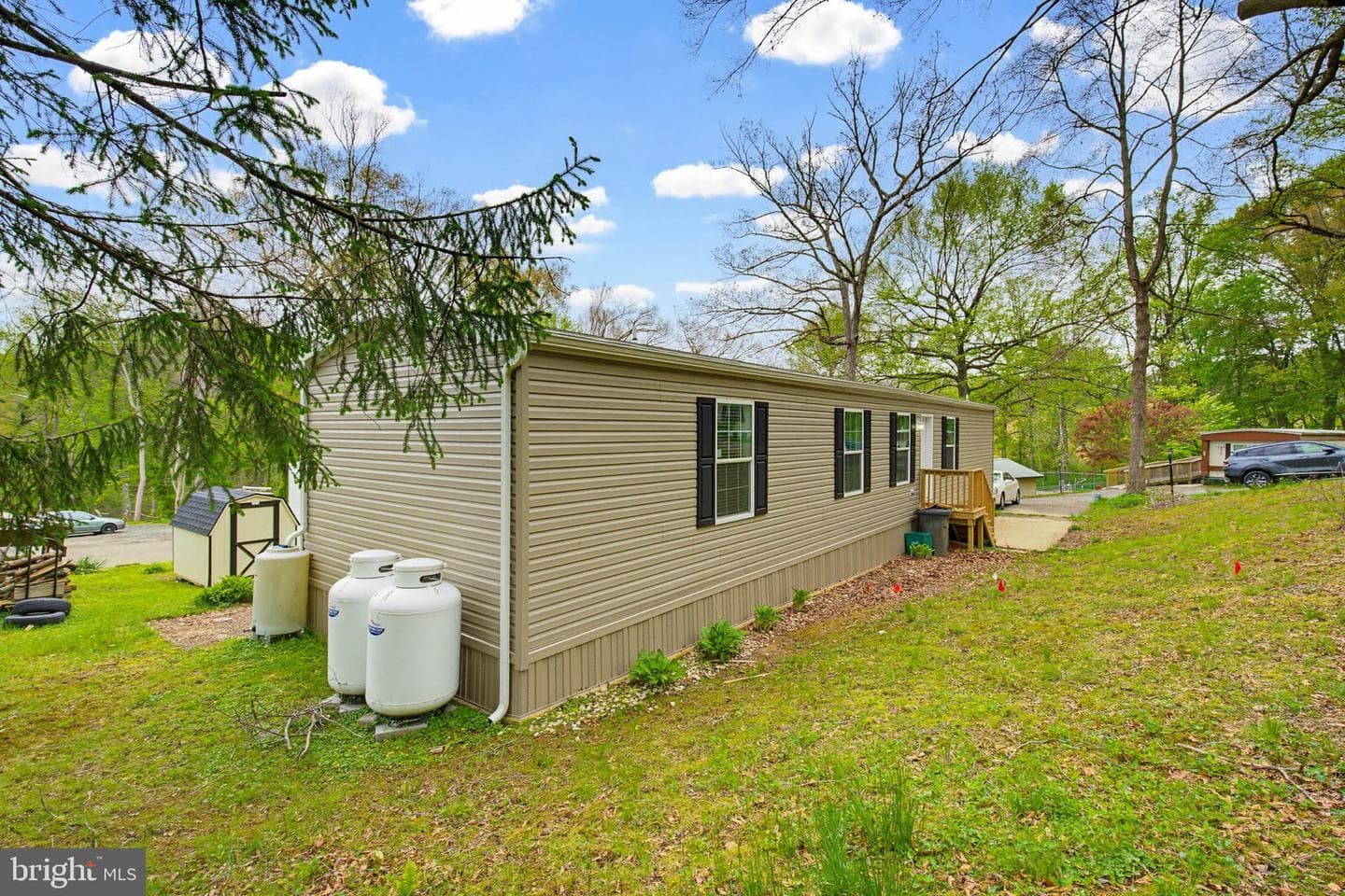 503 Cedar Ln photo 5