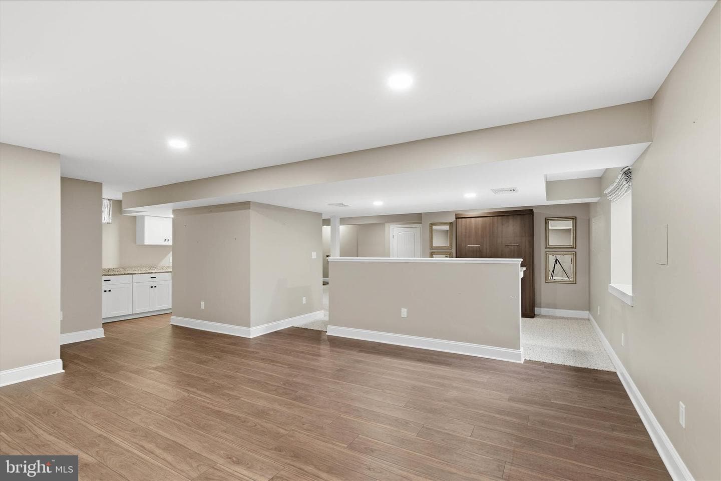 664 Richmond Drive photo 34