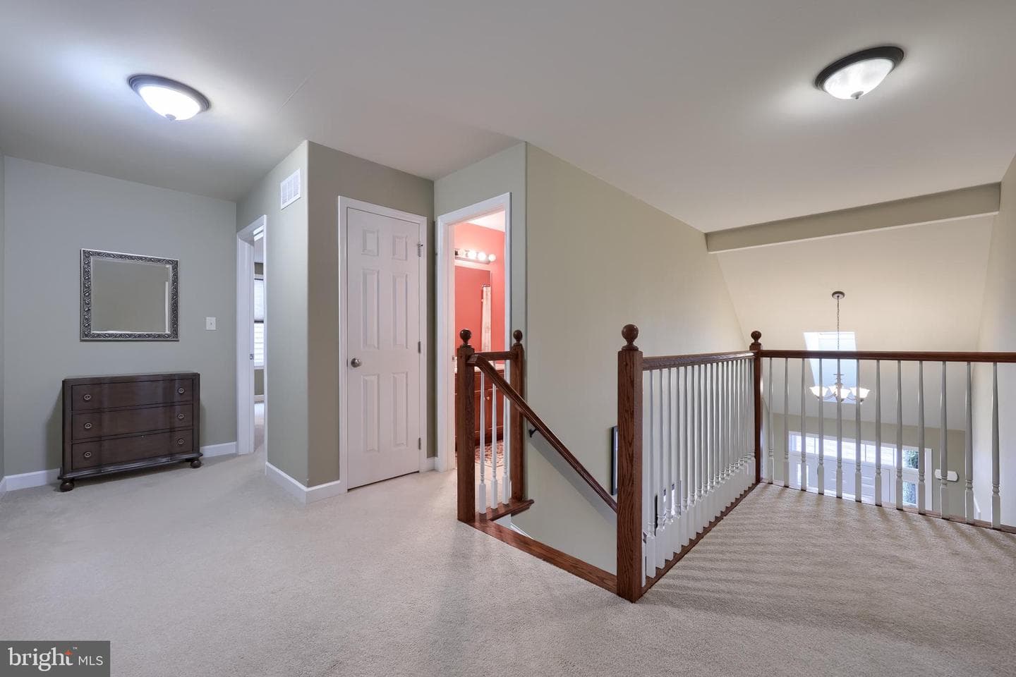 14 Chamberlain Lane photo 28