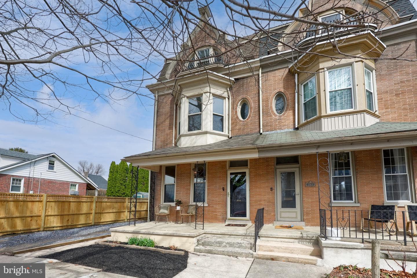 245 N 4th Street photo 4