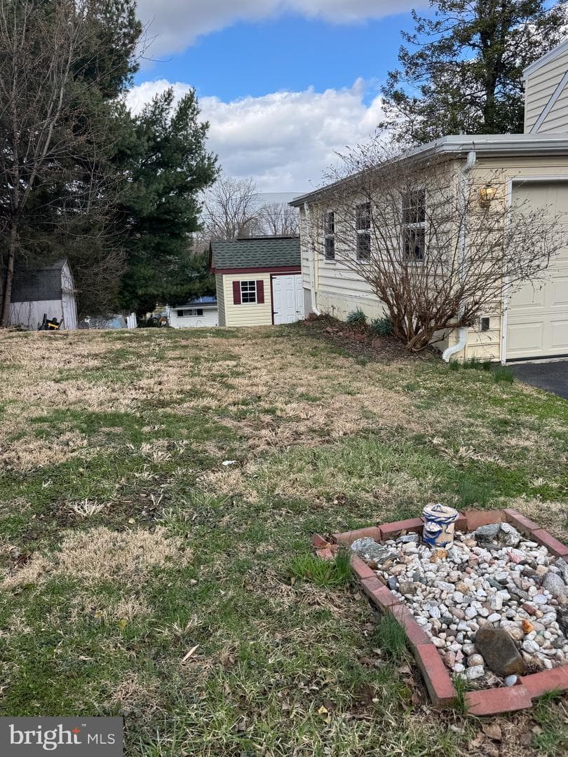 86 Village Drive photo 4