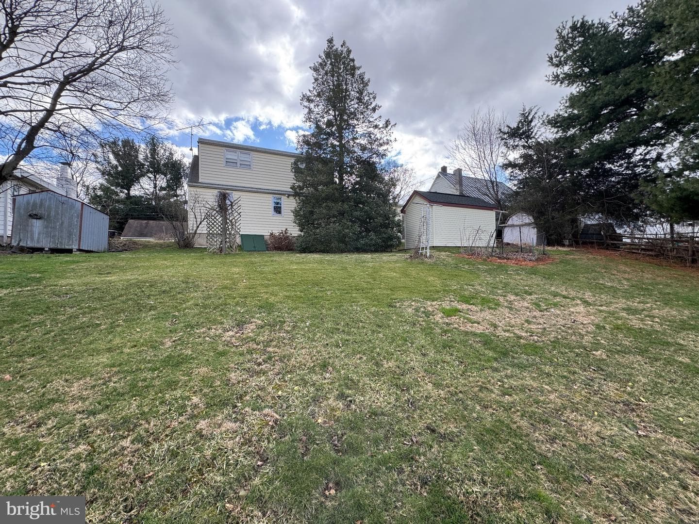 86 Village Drive photo 9