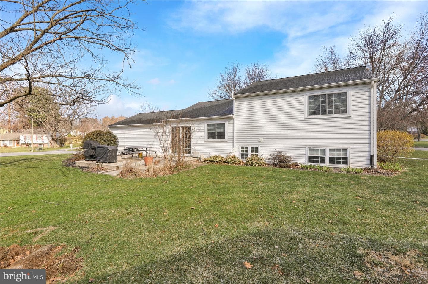 1818 Sturbridge Drive photo 6
