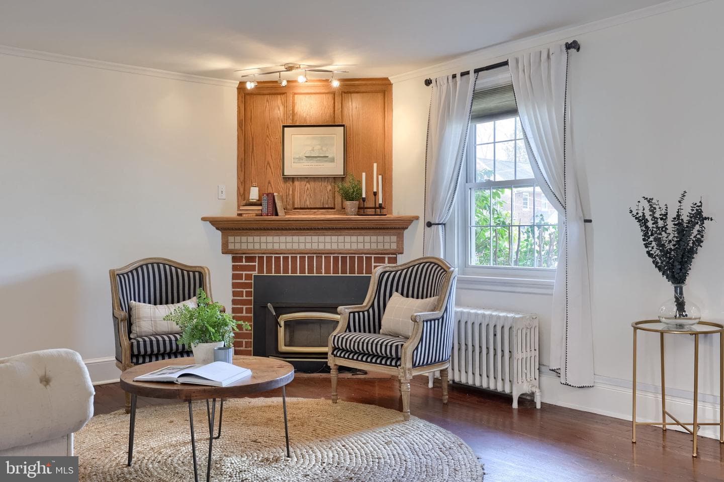 1026 W Ross Street photo 10