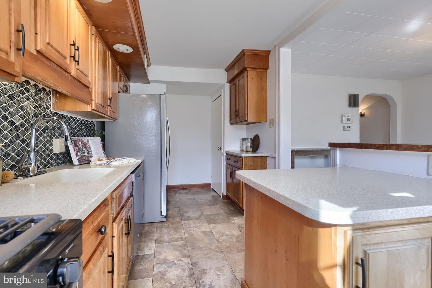1026 W Ross Street photo 25