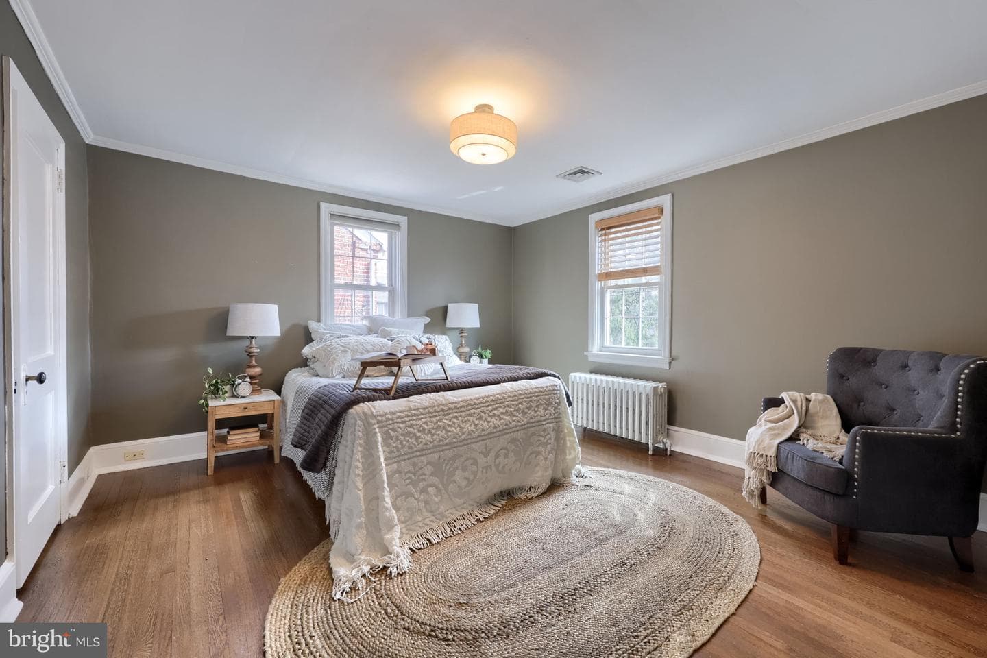 1026 W Ross Street photo 29
