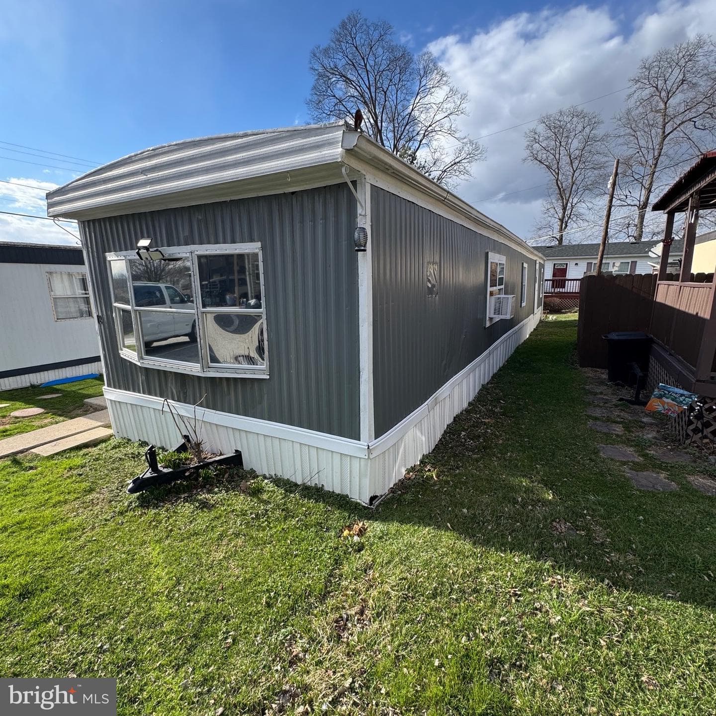 4047 Columbia Avenue photo 2