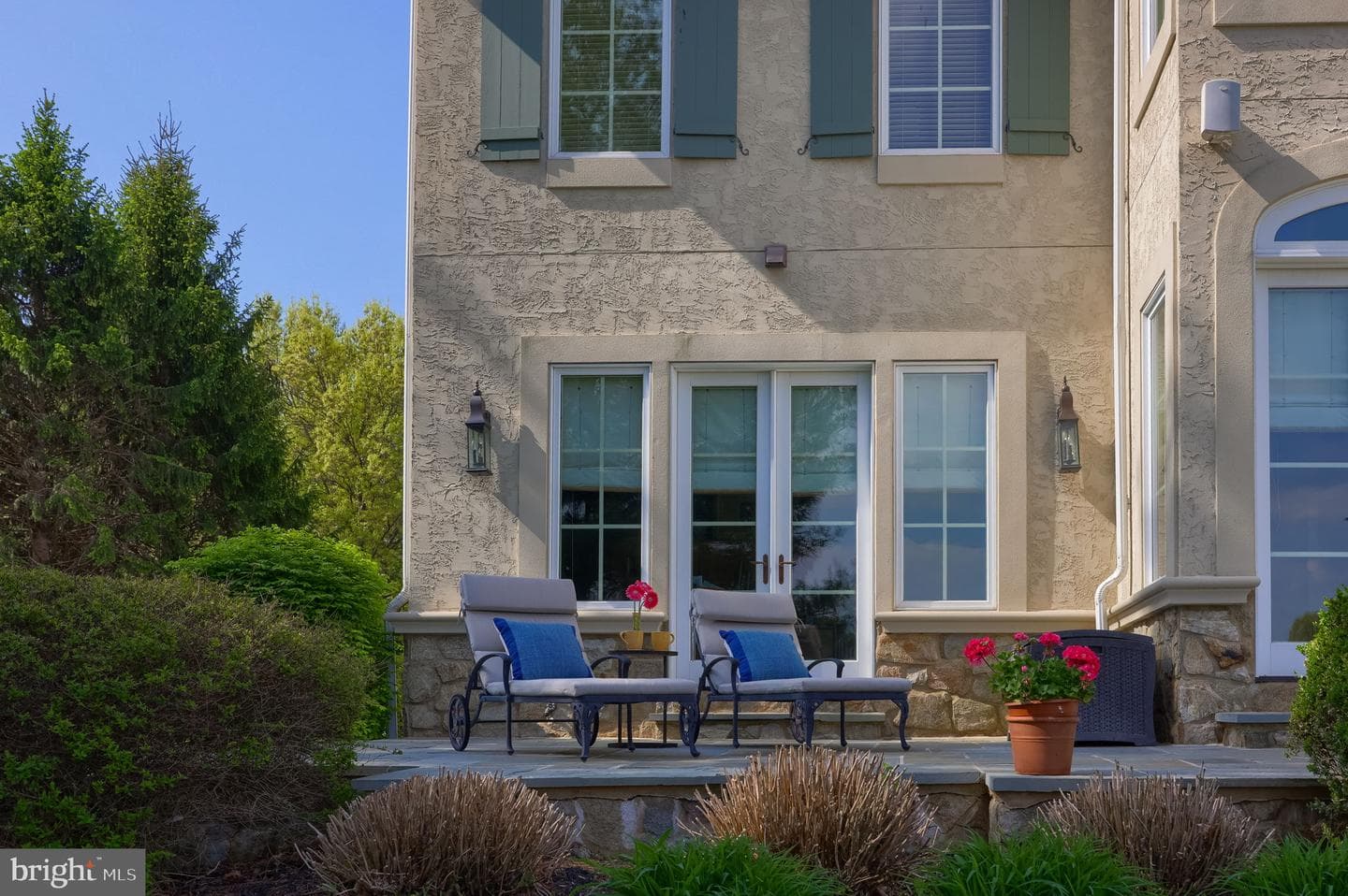 905 Greenside Drive photo 113