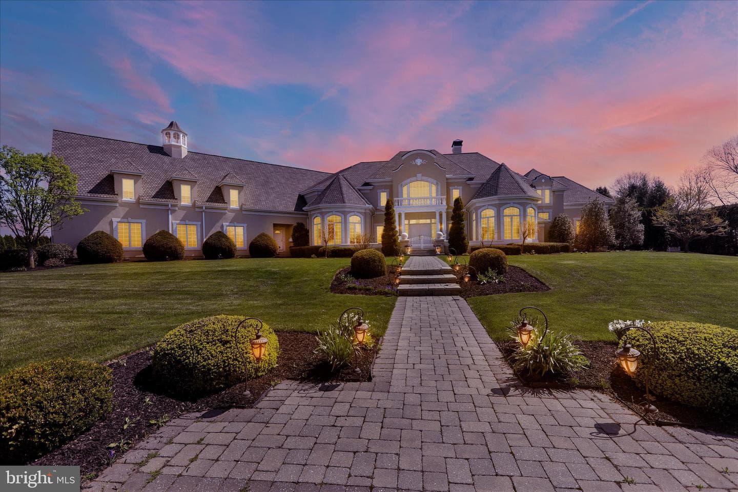 1000 Bluestone Drive photo 3