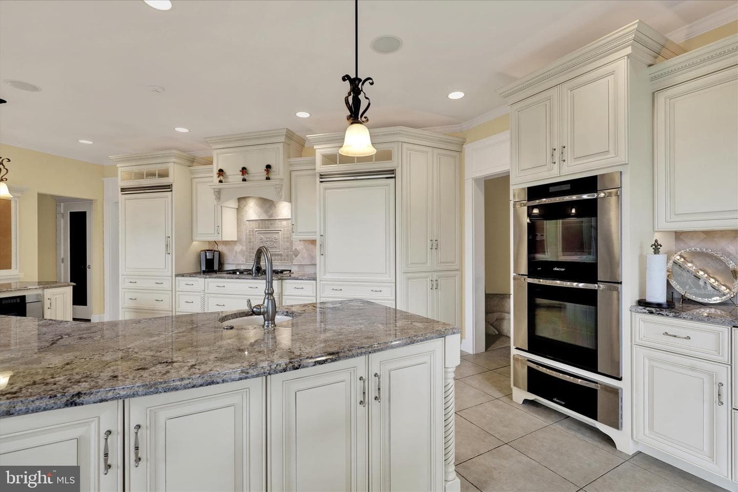1000 Bluestone Drive photo 53