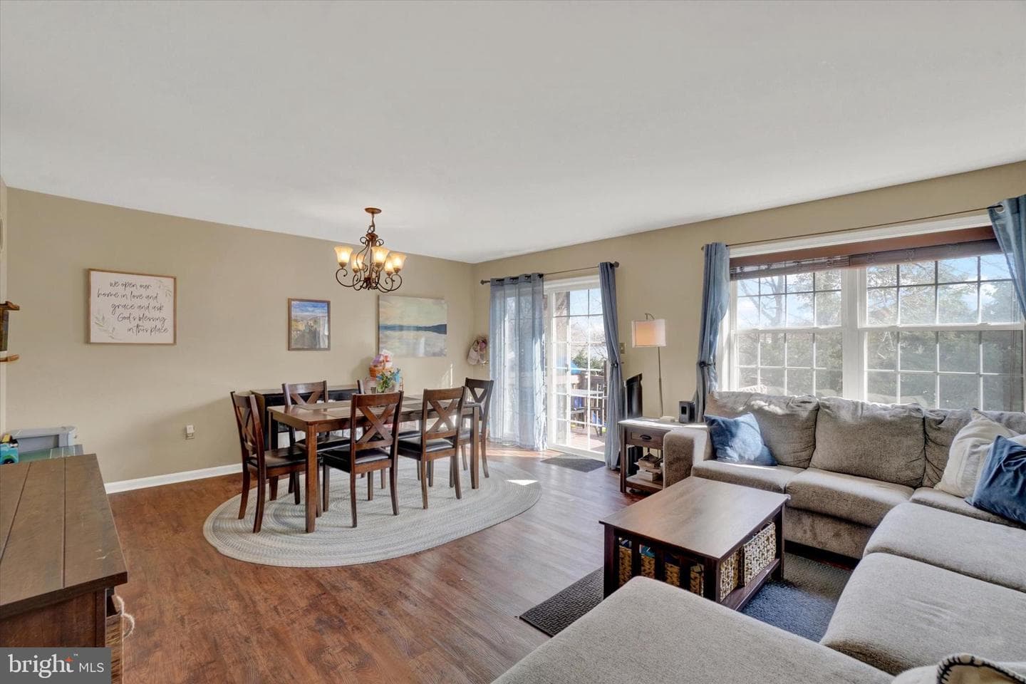 336 Deerfield Drive photo 4