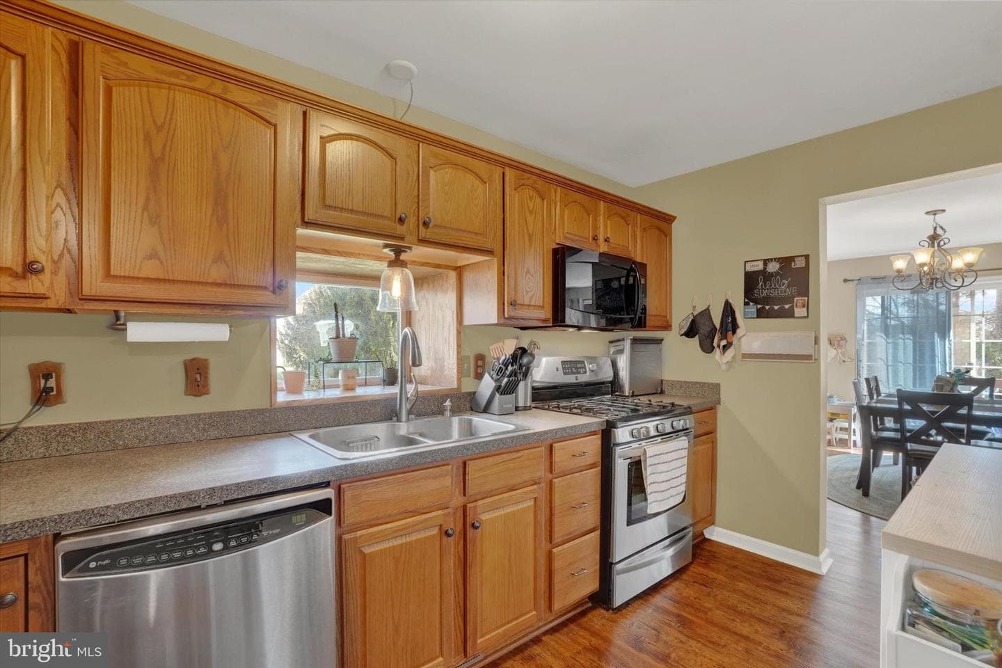 336 Deerfield Drive photo 9