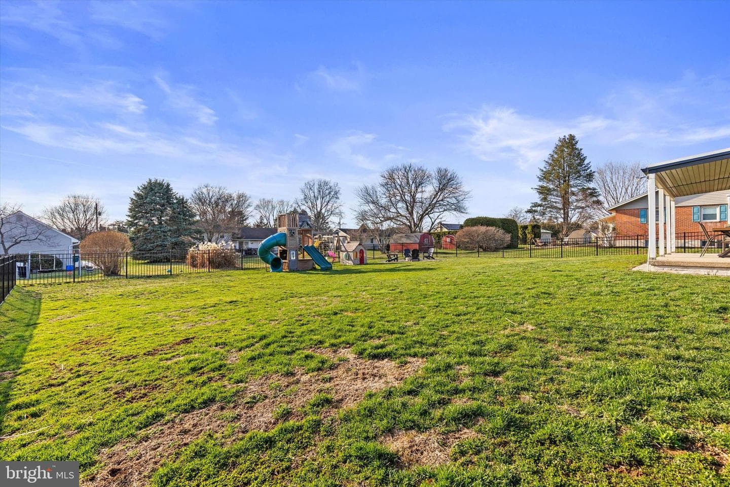 239 Mill Road photo 30