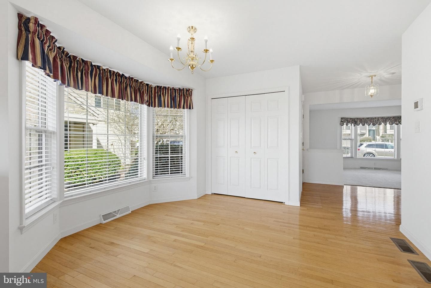 674 Royal View Drive photo 10