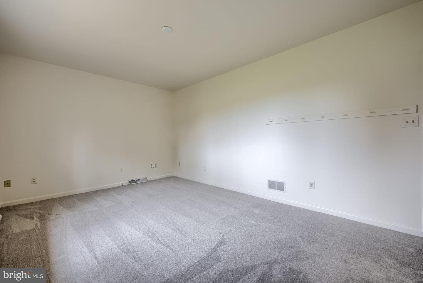 1001 Rebecca Drive photo 20