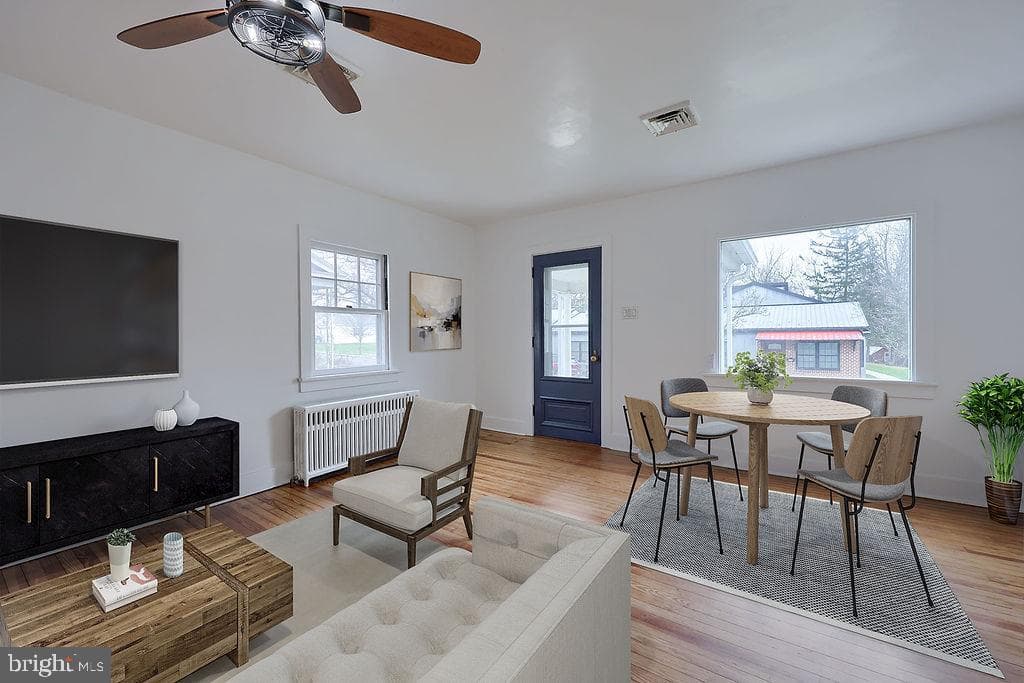 120 N Locust Street photo 6