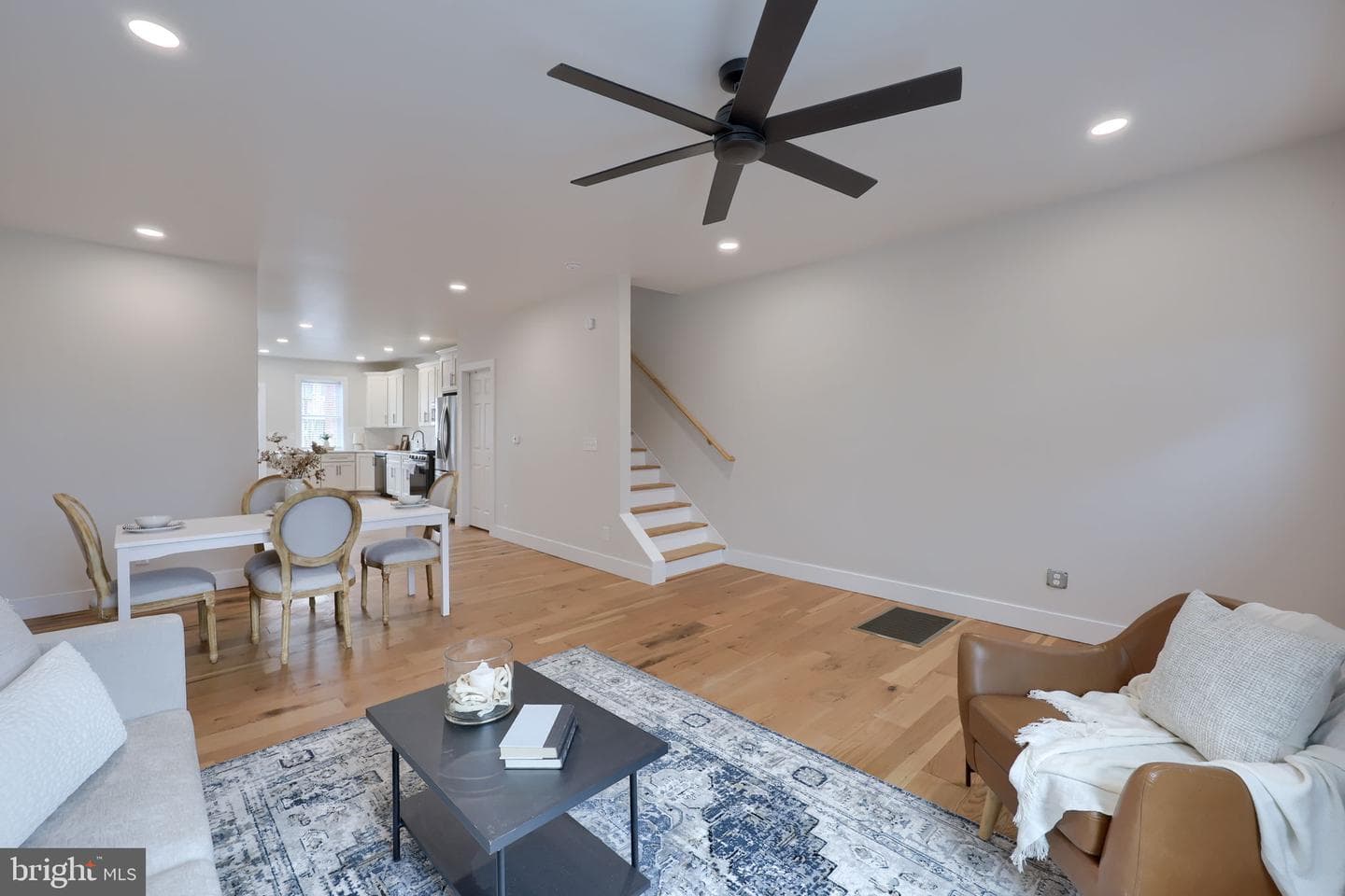 549 Rockland Street photo 10