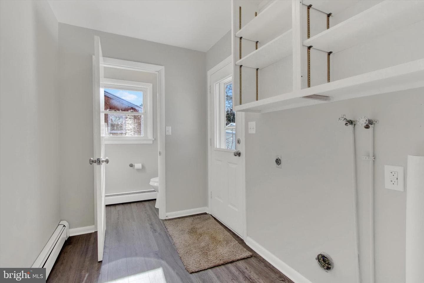 2479 Ellendale Drive photo 21