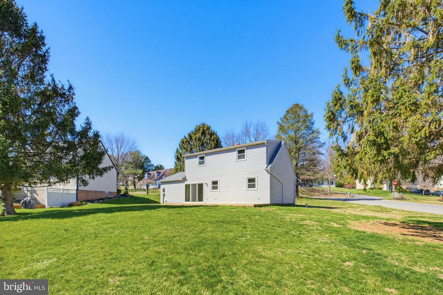 2655 Hemlock Drive photo 34