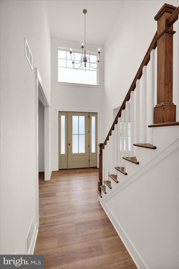 513 Cheltenham Court photo 15